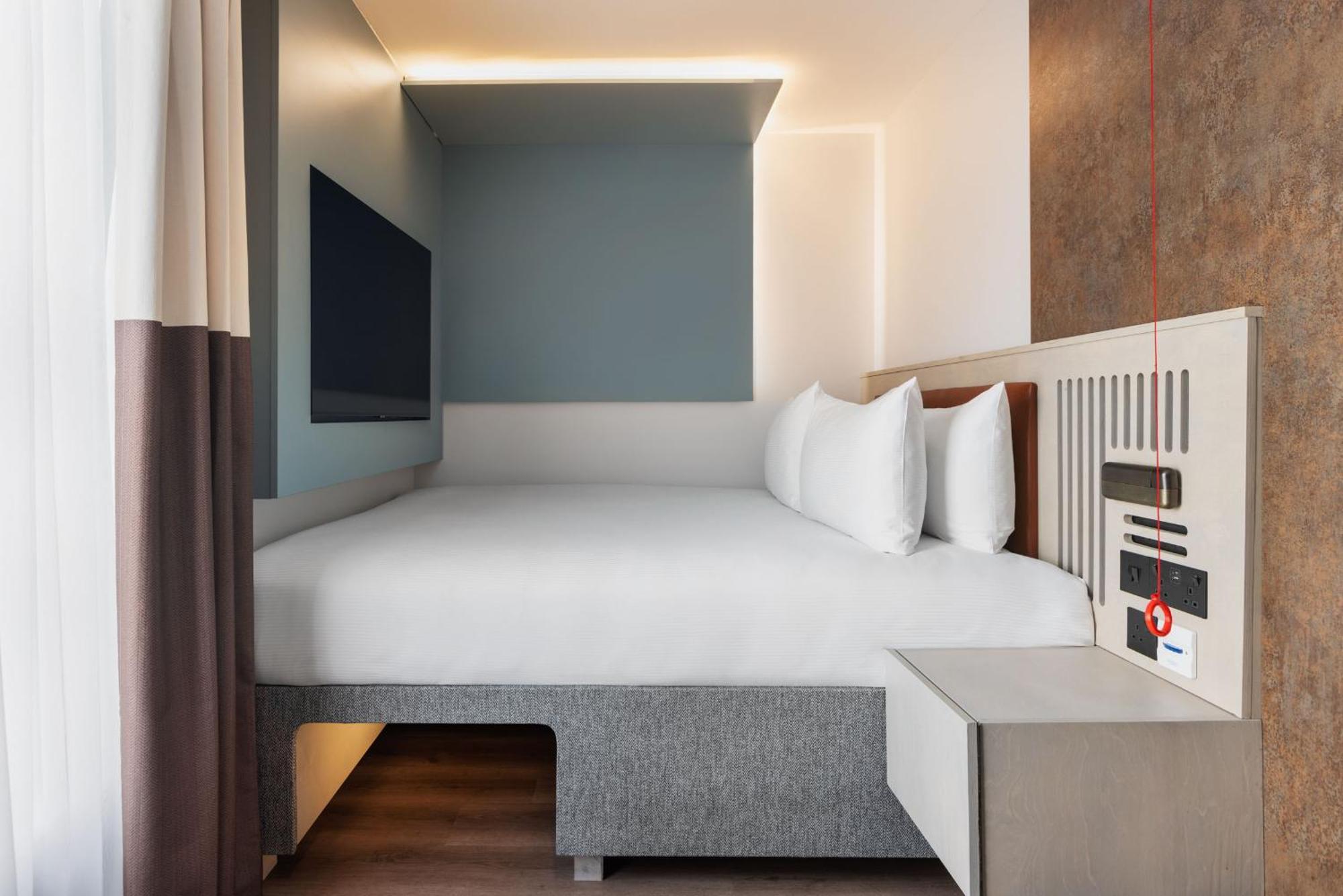 Spark By Hilton London Romford Exterior photo