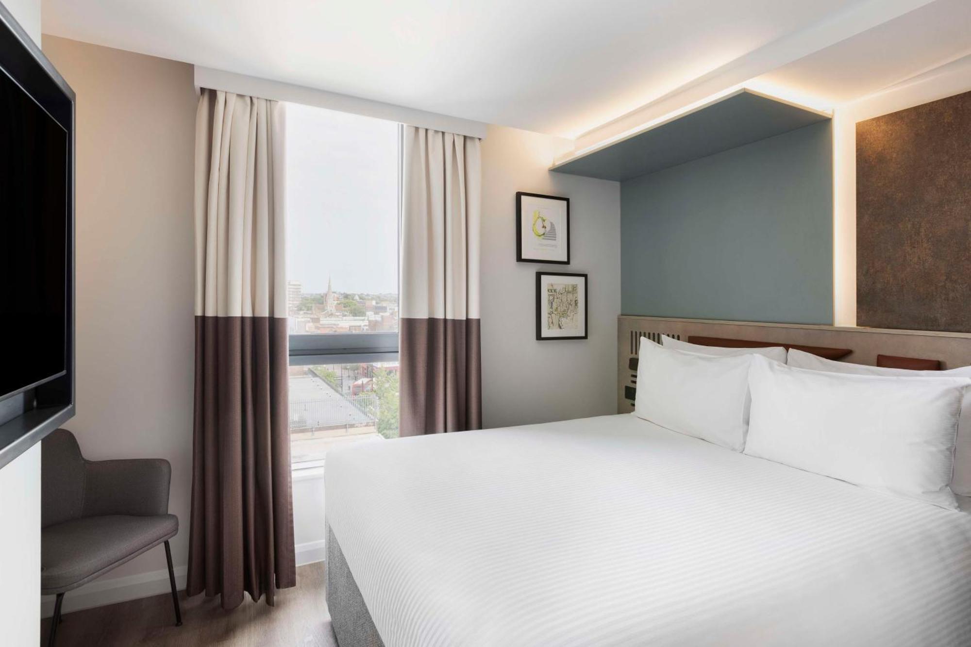 Spark By Hilton London Romford Exterior photo