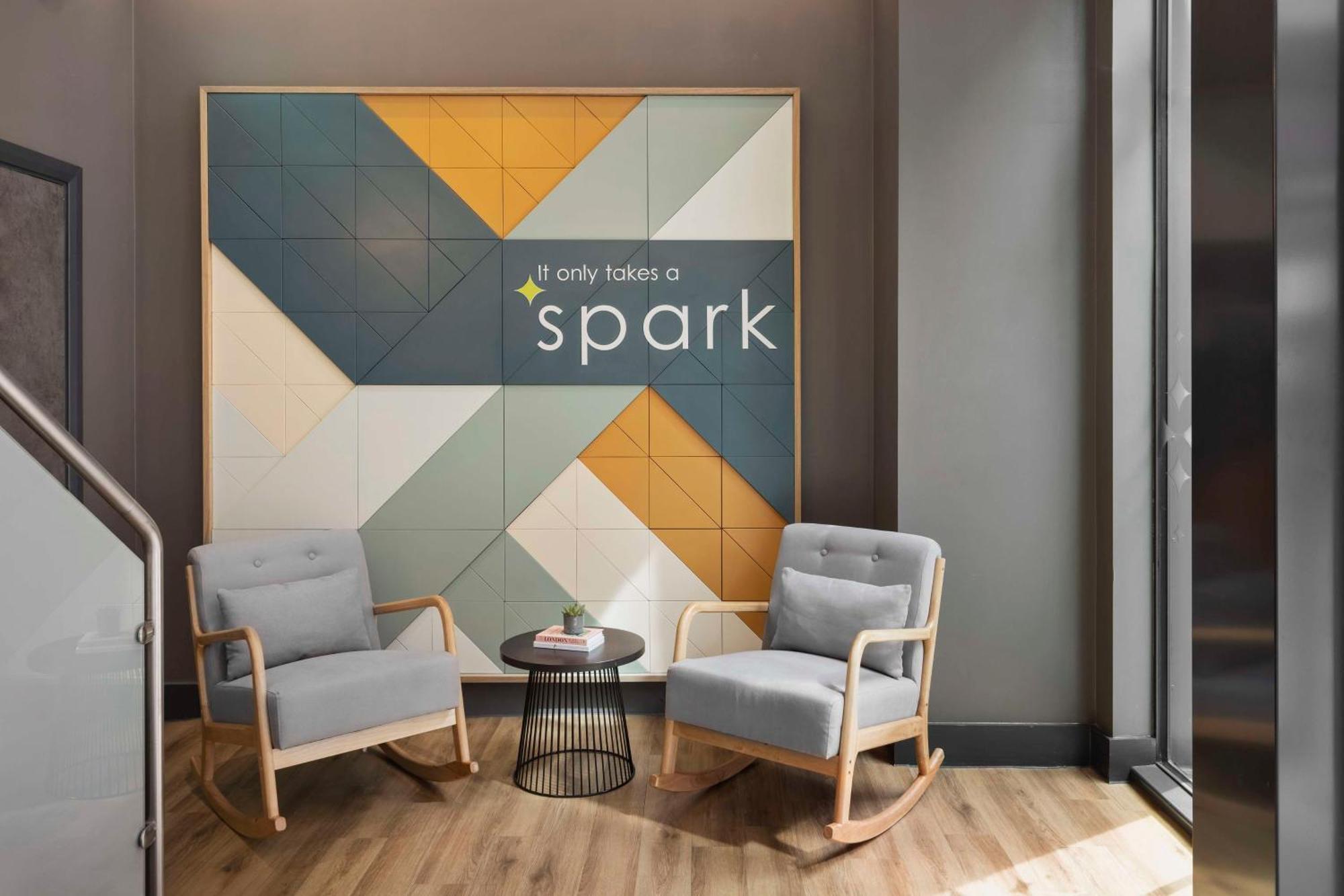 Spark By Hilton London Romford Exterior photo